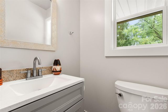 1405 Lakeview Drive, Pineville, NC 28134