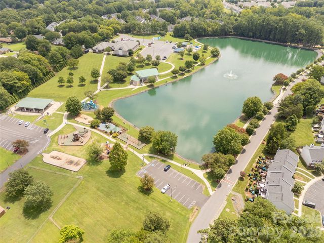 1405 Lakeview Drive, Pineville, NC 28134