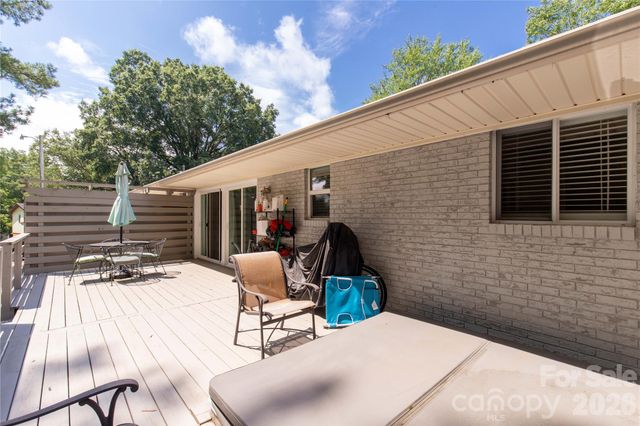 1405 Lakeview Drive, Pineville, NC 28134