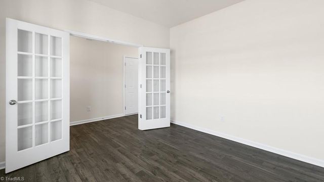 599 Forest Creek Drive, Winston-salem, NC 27107