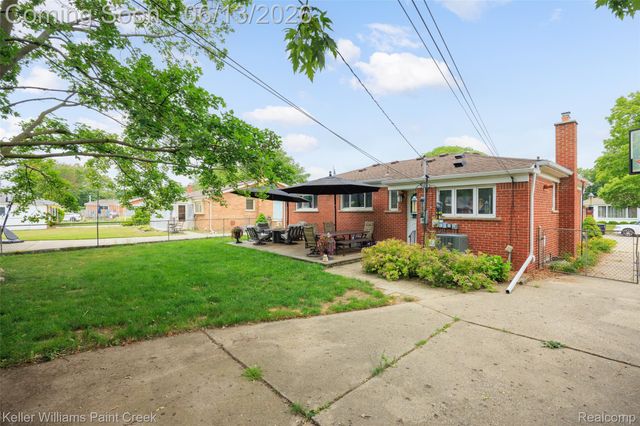 35327 Hathaway Street, Livonia, MI 48150