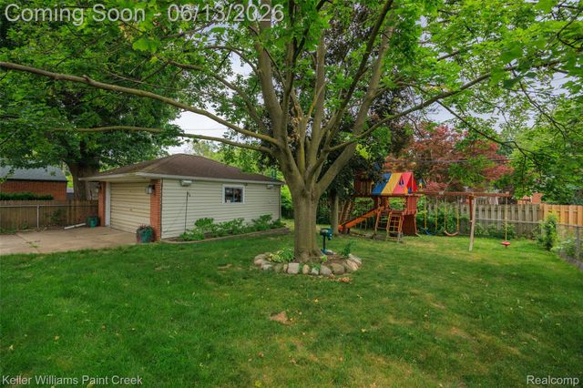 35327 Hathaway Street, Livonia, MI 48150