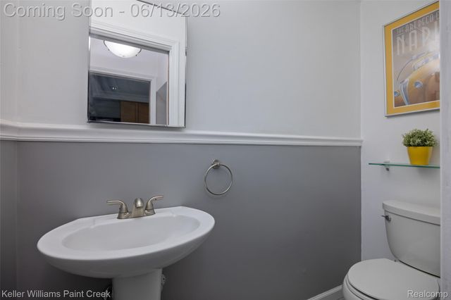 35327 Hathaway Street, Livonia, MI 48150