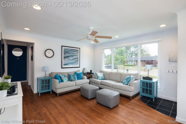 35327 Hathaway Street, Livonia, MI 48150