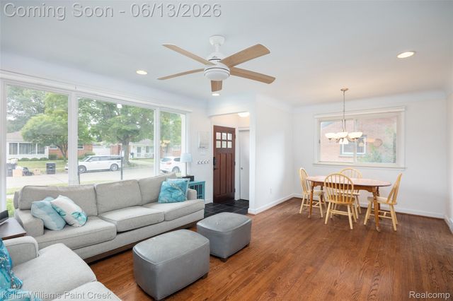 35327 Hathaway Street, Livonia, MI 48150