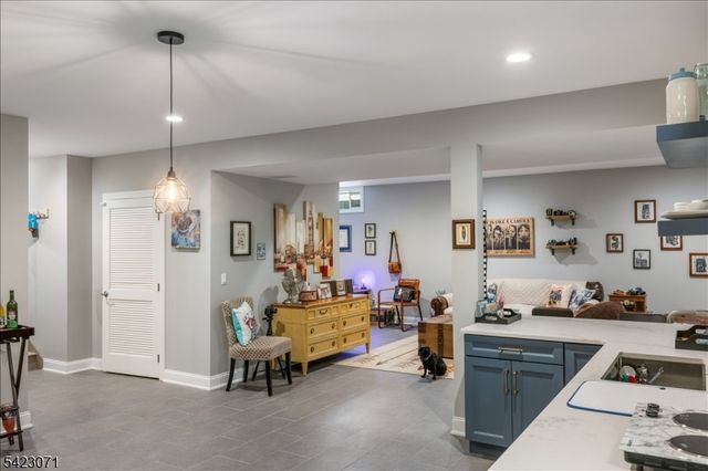 29 Tumble Falls Rd, Kingwood Twp., NJ 08559