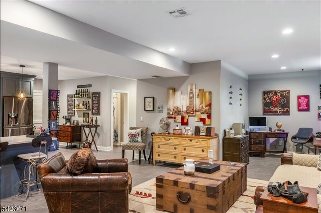 29 Tumble Falls Rd, Kingwood Twp., NJ 08559