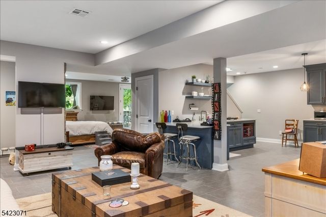 29 Tumble Falls Rd, Kingwood Twp., NJ 08559