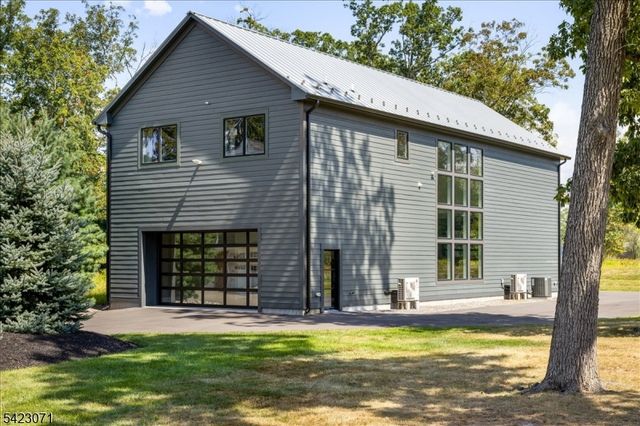 29 Tumble Falls Rd, Kingwood Twp., NJ 08559