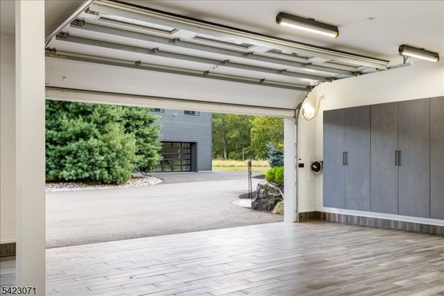 29 Tumble Falls Rd, Kingwood Twp., NJ 08559