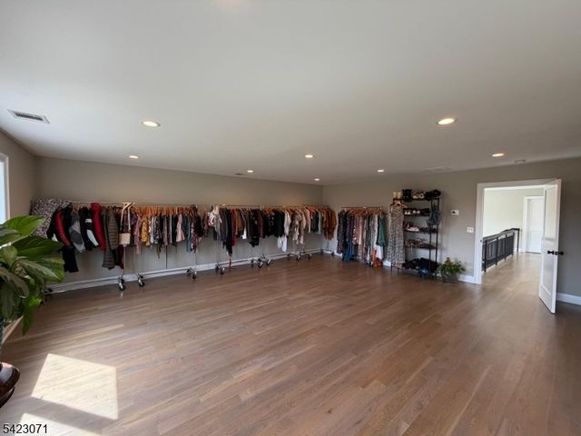 29 Tumble Falls Rd, Kingwood Twp., NJ 08559