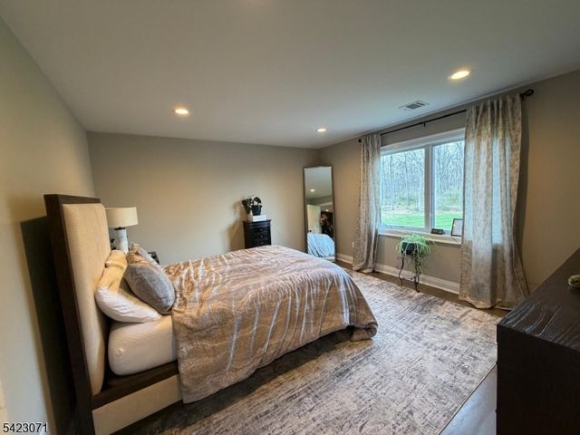 29 Tumble Falls Rd, Kingwood Twp., NJ 08559