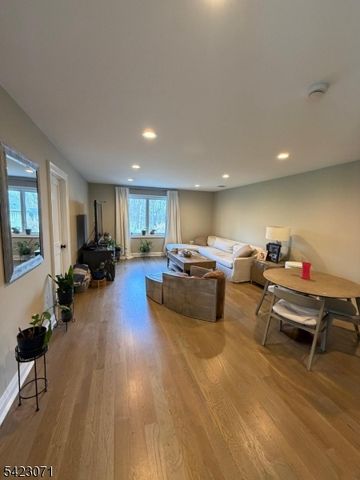 29 Tumble Falls Rd, Kingwood Twp., NJ 08559