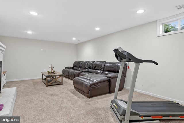 8409 WALTER MARTZ RD, Frederick, MD 21702