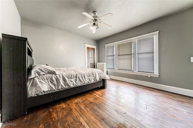 12224 Clifton Boulevard, Cleveland, OH 44107