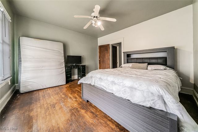 12224 Clifton Boulevard, Cleveland, OH 44107