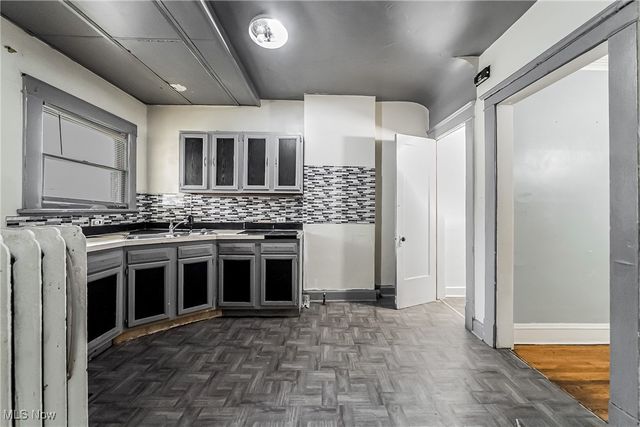 12224 Clifton Boulevard, Cleveland, OH 44107