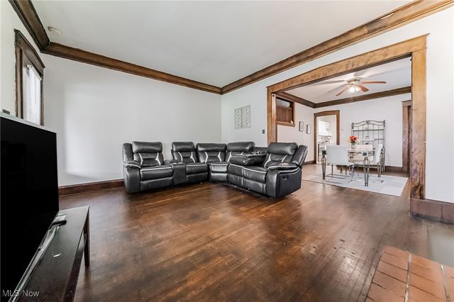 12224 Clifton Boulevard, Cleveland, OH 44107