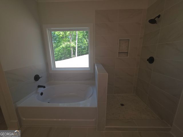 19 Louie Lane 33, Jefferson, GA 30549