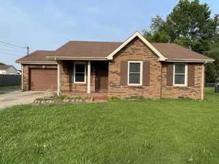3461 Arvin Dr, Clarksville, TN 37042