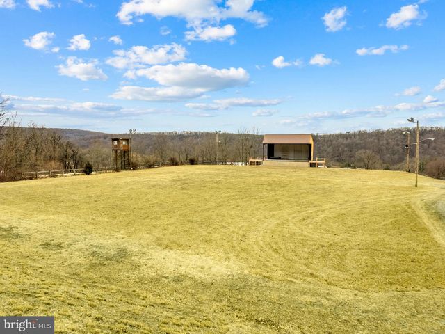 303 BARBEQUE DR, Berkeley Springs, WV 25411