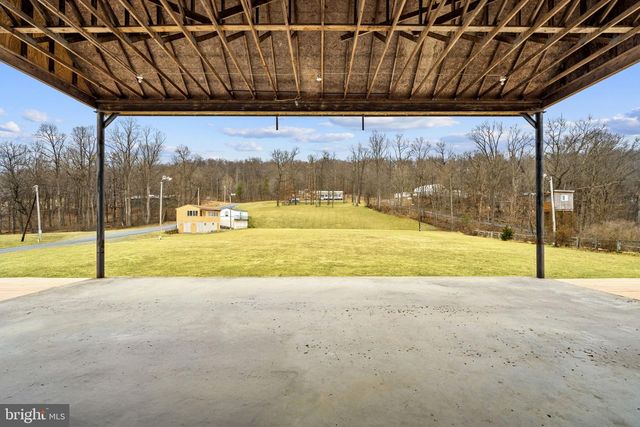 303 BARBEQUE DR, Berkeley Springs, WV 25411
