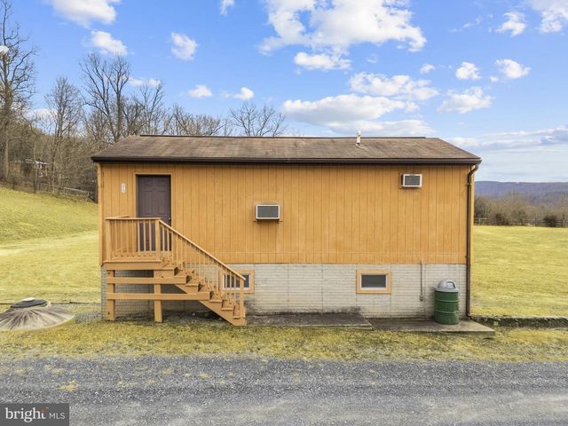 303 BARBEQUE DR, Berkeley Springs, WV 25411