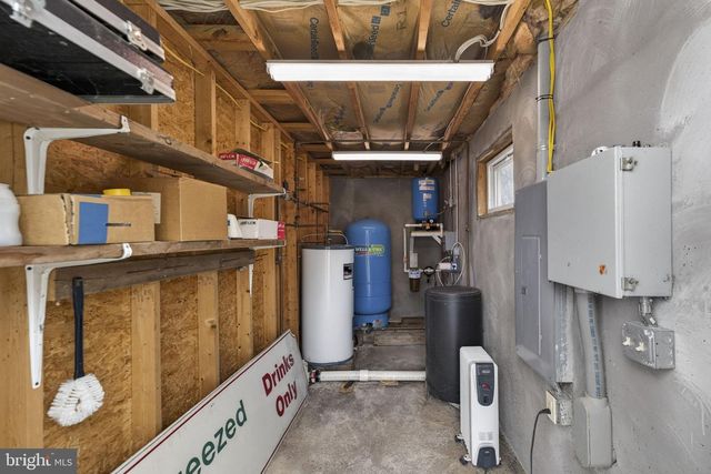 303 BARBEQUE DR, Berkeley Springs, WV 25411