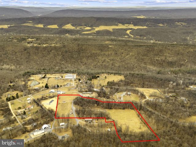 303 BARBEQUE DR, Berkeley Springs, WV 25411