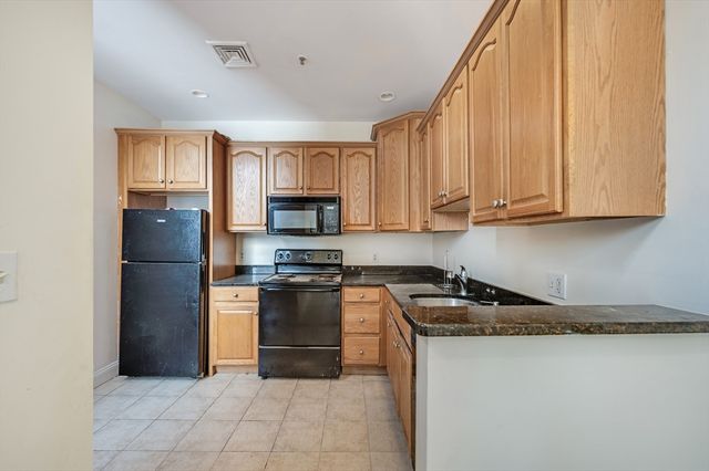 7 Central Square 306, Lynn, MA 01901