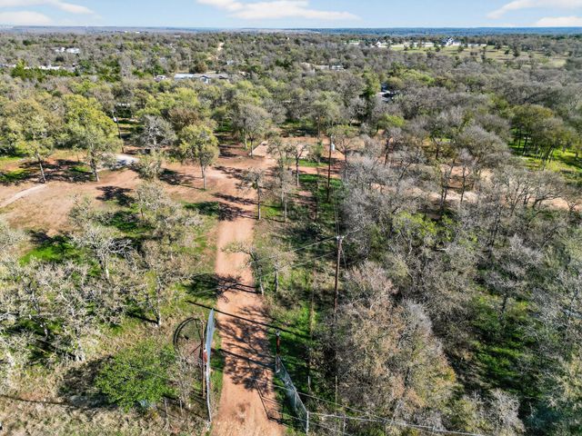 382 Elm Forest LOOP, Cedar Creek, TX 78612