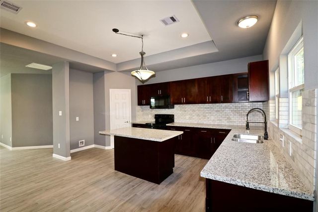 4238 Aledo Street, Houston, TX 77051