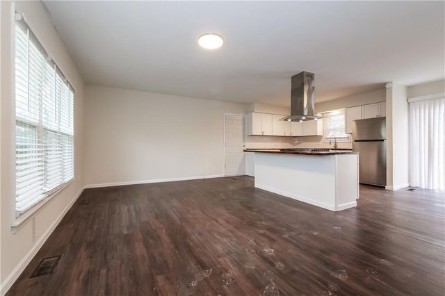 17243 Chestnut Drive, Belton, MO 64012