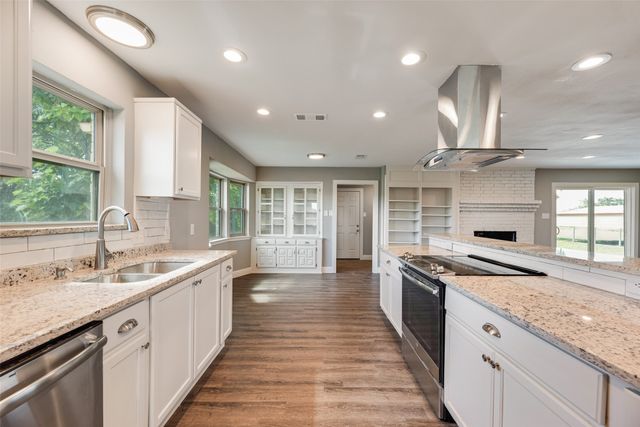 302 County Road 3320, Greenville, TX 75402