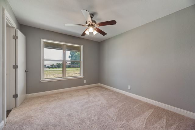 302 County Road 3320, Greenville, TX 75402