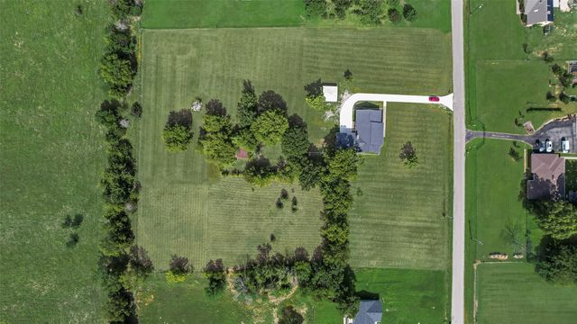 302 County Road 3320, Greenville, TX 75402