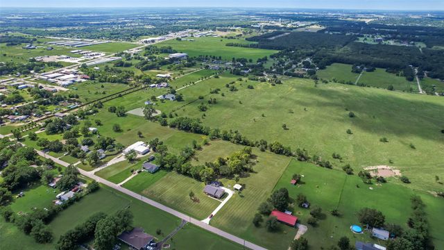 302 County Road 3320, Greenville, TX 75402