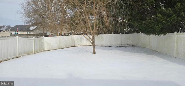 9 GRISTMILL DR, Dover, DE 19904