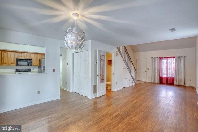 9 GRISTMILL DR, Dover, DE 19904