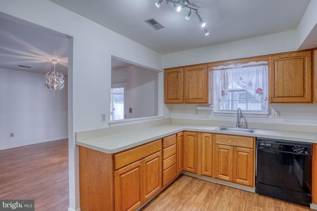 9 GRISTMILL DR, Dover, DE 19904