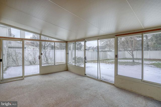 9 GRISTMILL DR, Dover, DE 19904