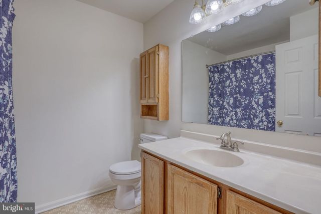 9 GRISTMILL DR, Dover, DE 19904