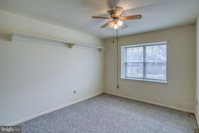 9 GRISTMILL DR, Dover, DE 19904