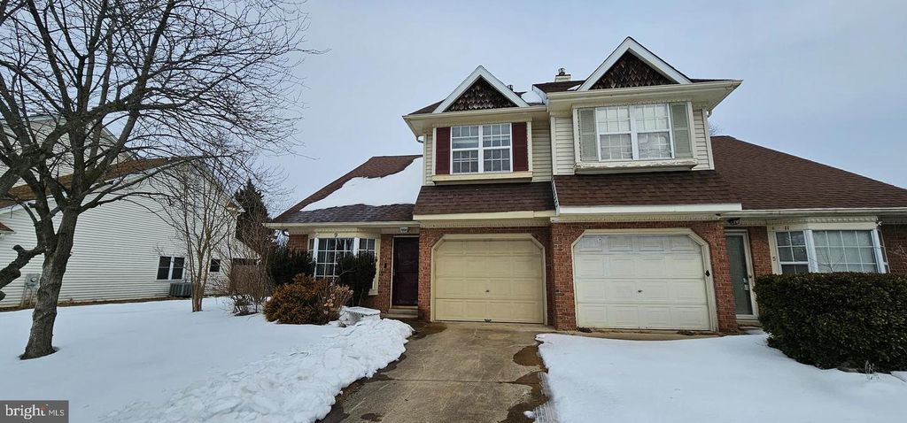 9 GRISTMILL DR, Dover, DE 19904