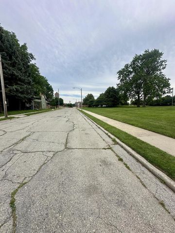 1315 Howe STREET, Racine, WI 53403