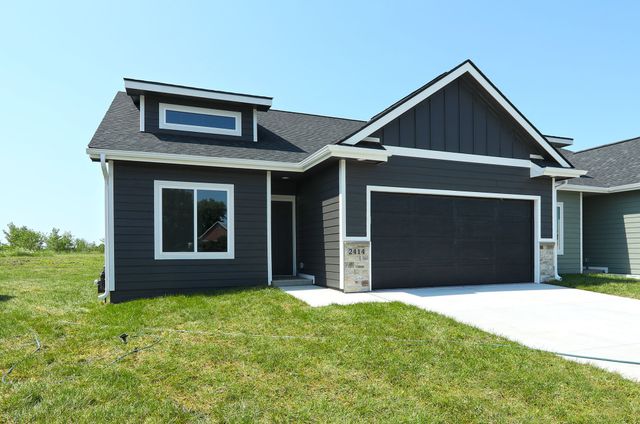 2414 NE 6th Street, Grimes, IA 50111