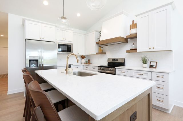 2414 NE 6th Street, Grimes, IA 50111