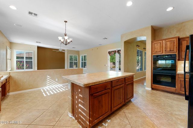 2290 E Coconino Drive, Chandler, AZ 85249