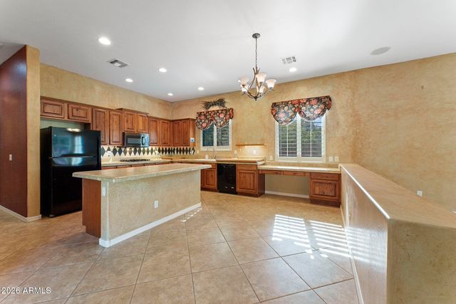 2290 E Coconino Drive, Chandler, AZ 85249