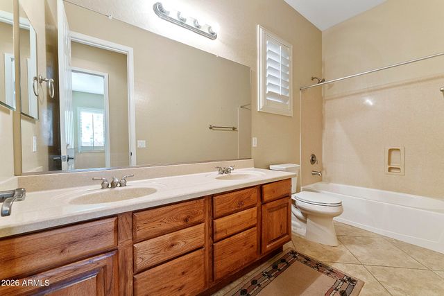2290 E Coconino Drive, Chandler, AZ 85249